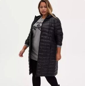 Torrid Nylon Packable Puffer  Black Hooded Jacket Size 4X